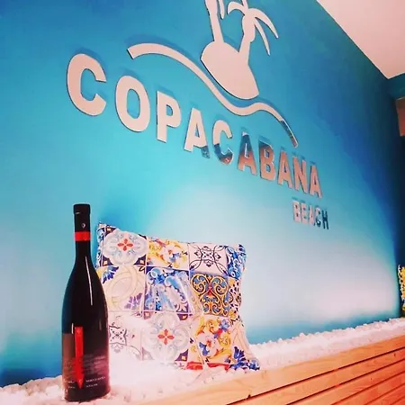 Copacabana Beach 취아카